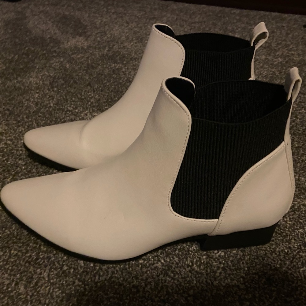 White booties! Size 7